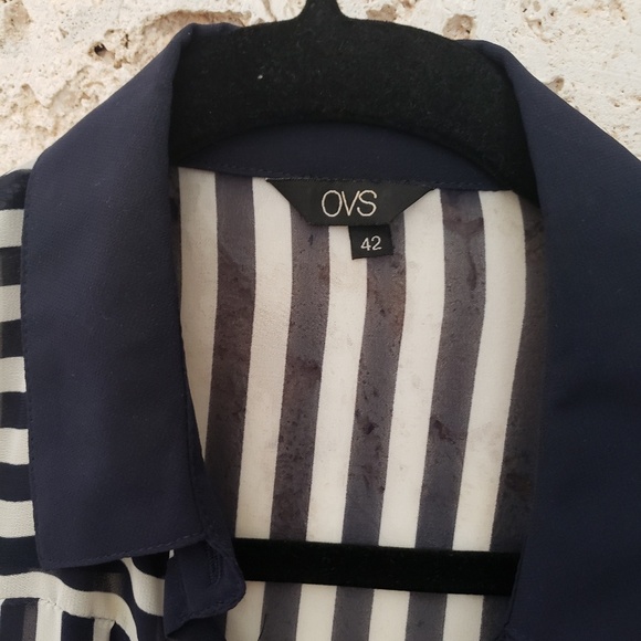 Sleeveless blu and white sheer top - Picture 5 of 5